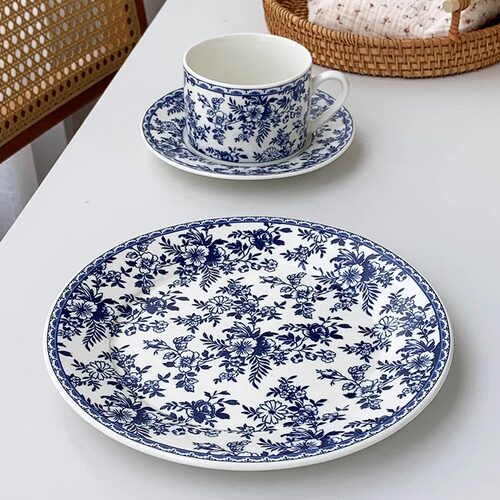 ins风中式青花复古风陶瓷杯碟套装釉上彩甜品盘餐盘