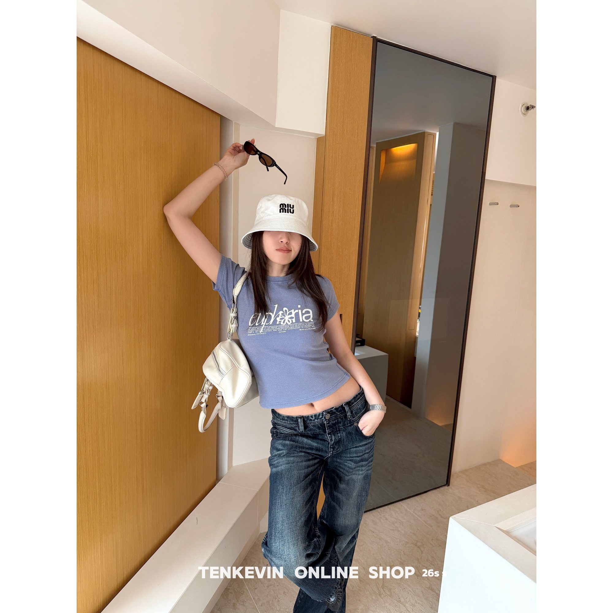 十一石 美式调性 圆领字母印花短袖T恤女小个子修身显瘦短上衣II