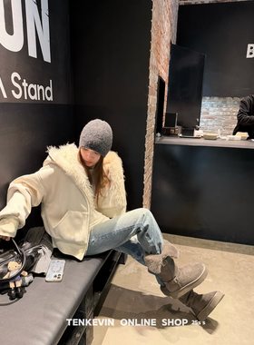 十一石 冬日白月光!仿麂皮连帽加绒卫衣外套女加厚宽松显瘦秋冬