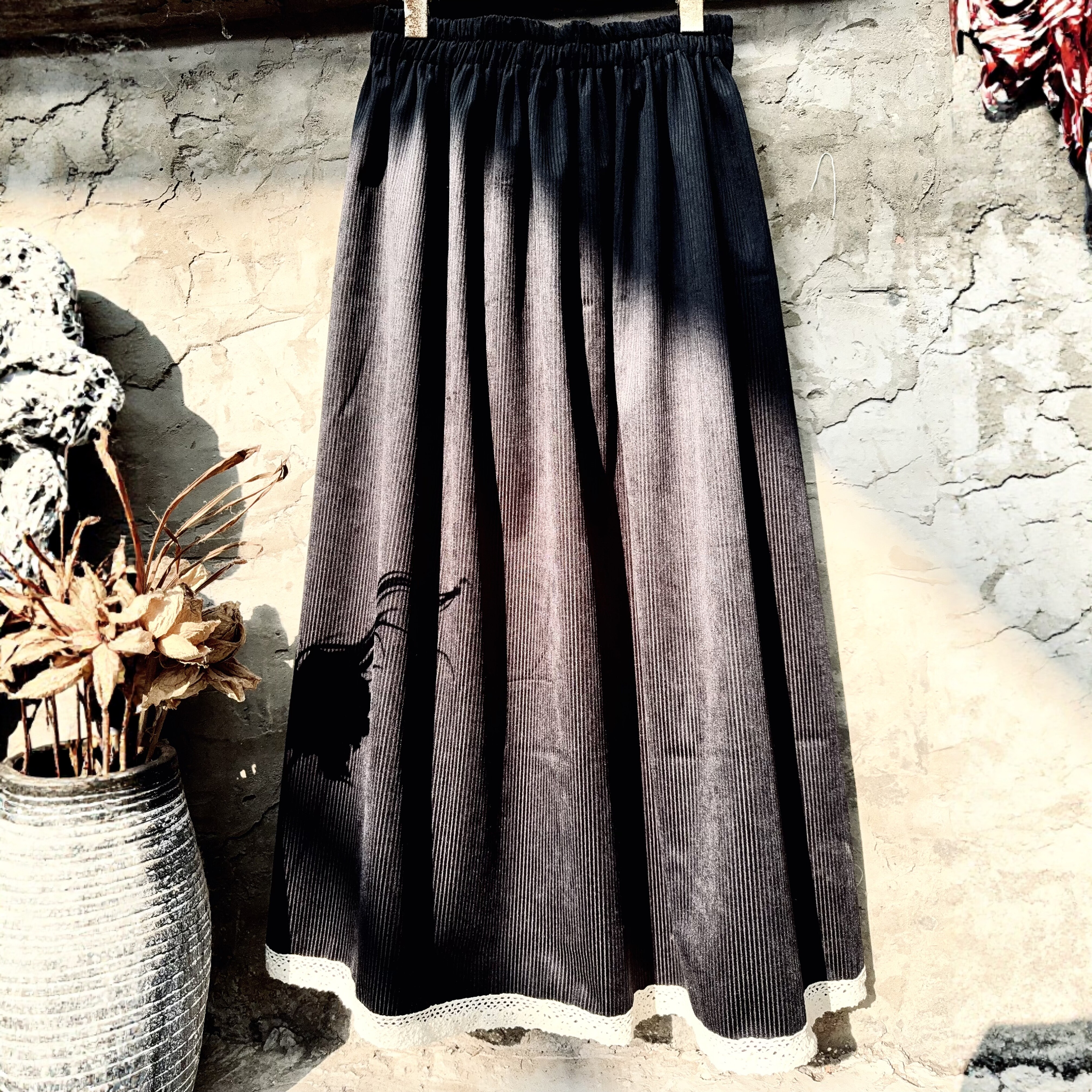 文艺复古灯芯绒半身裙长裙褶皱蕾丝遍伞裙百搭休闲条绒裙松紧腰