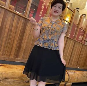 中老年妈妈假两件碎花中长款连衣裙中年夏季减龄遮肚雪纺短袖裙子