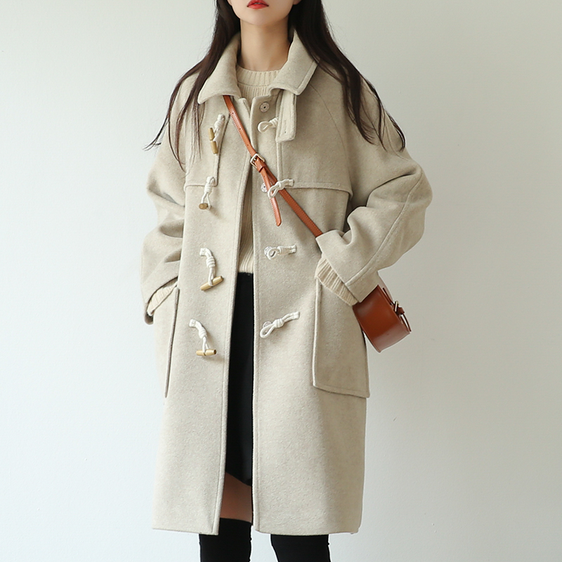 suin2020冬装新款文艺韩版复古牛角扣呢子大衣学生宽松休闲外套女