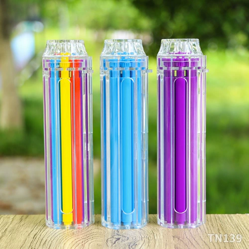 Cross -Workder Hotslowing Home -Home и маленький