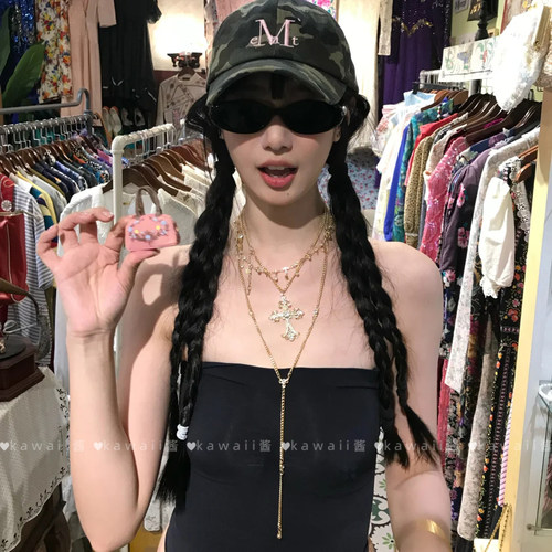 千禧辣妹叠戴十字架流苏项链