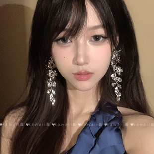 法式银色花朵流苏耳环复古轻奢高级感夸张耳钉晚宴舞会清冷风耳坠