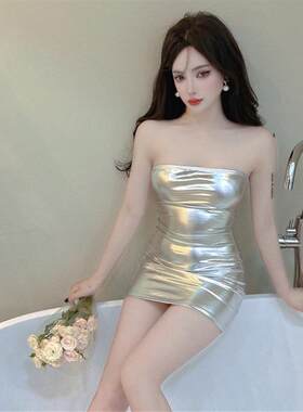 网红主播性感时尚闪光亮色抹胸短裙紧身辣妹包臀连衣裙潮