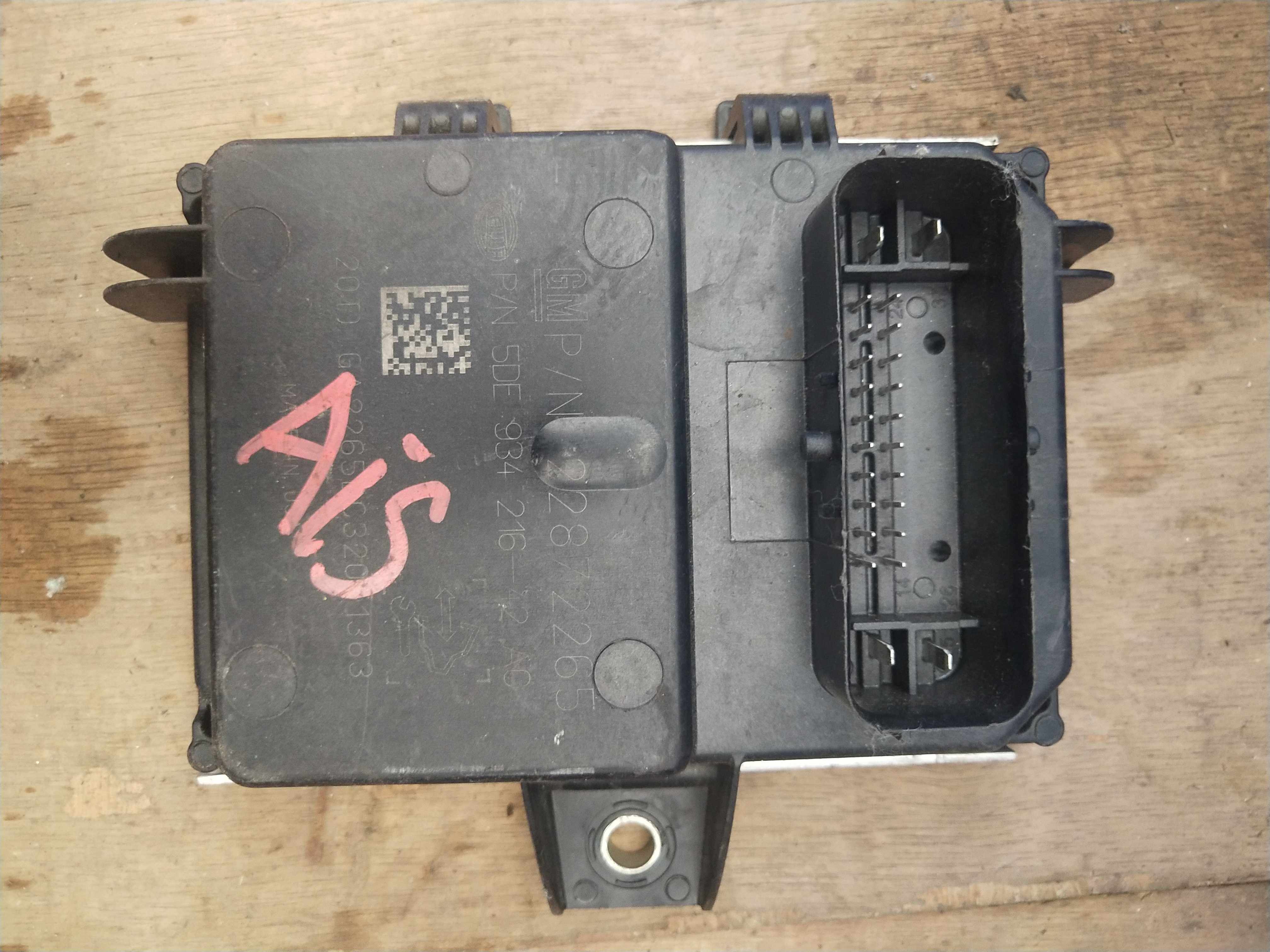 0t汽油泵控制模块 拆车件