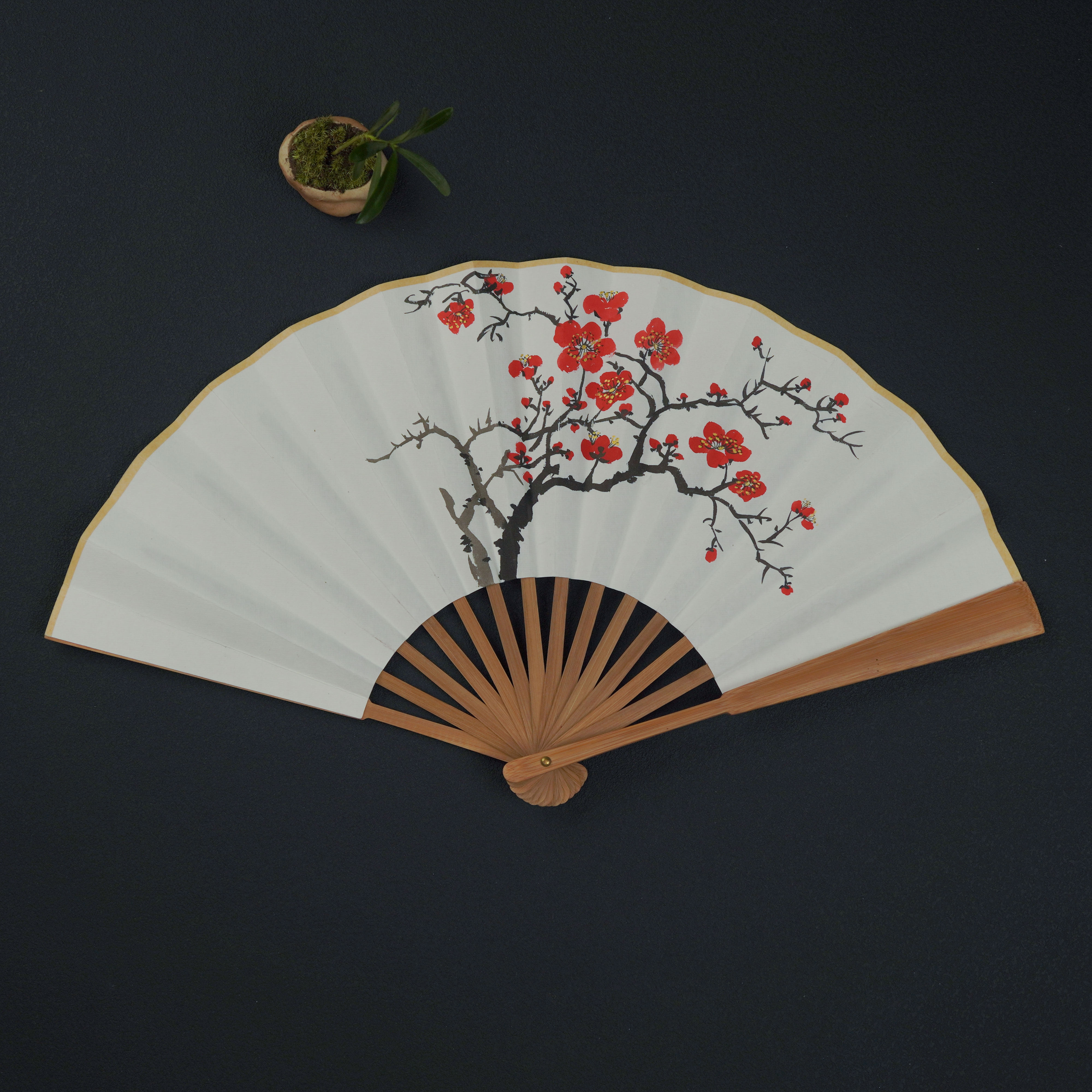纯手绘梅花扇子8-10寸古风定扇子