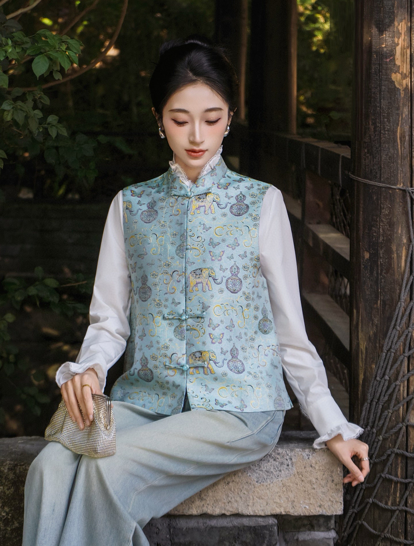 2026春季新款新中式国风复古提花马甲女百搭圆领盘扣撞色烫金马夹,女装/女士精品,上衣,淘宝优惠券,粉丝福利购,淘宝优惠卷