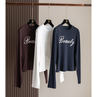 面料巨舒适 显瘦弹力基础款 正肩长袖 T恤休闲上衣 撞色字母钉珠修身