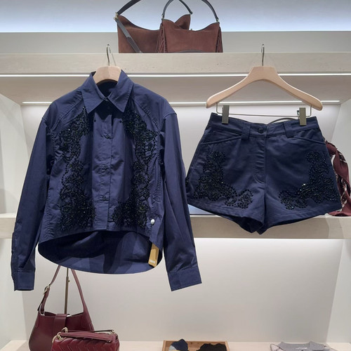 26春夏新款~sd法式时尚闪闪钻饰钉珠花纹衬衫上衣+高腰短裤