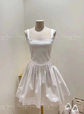 24秋冬M@JE法式时尚简约白色收腰吊带连衣裙短裙MFPRO03657