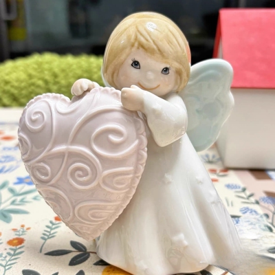 外贸尾货出口西班牙手绘高温陶瓷天使女孩雅致瓷偶人物摆件礼物