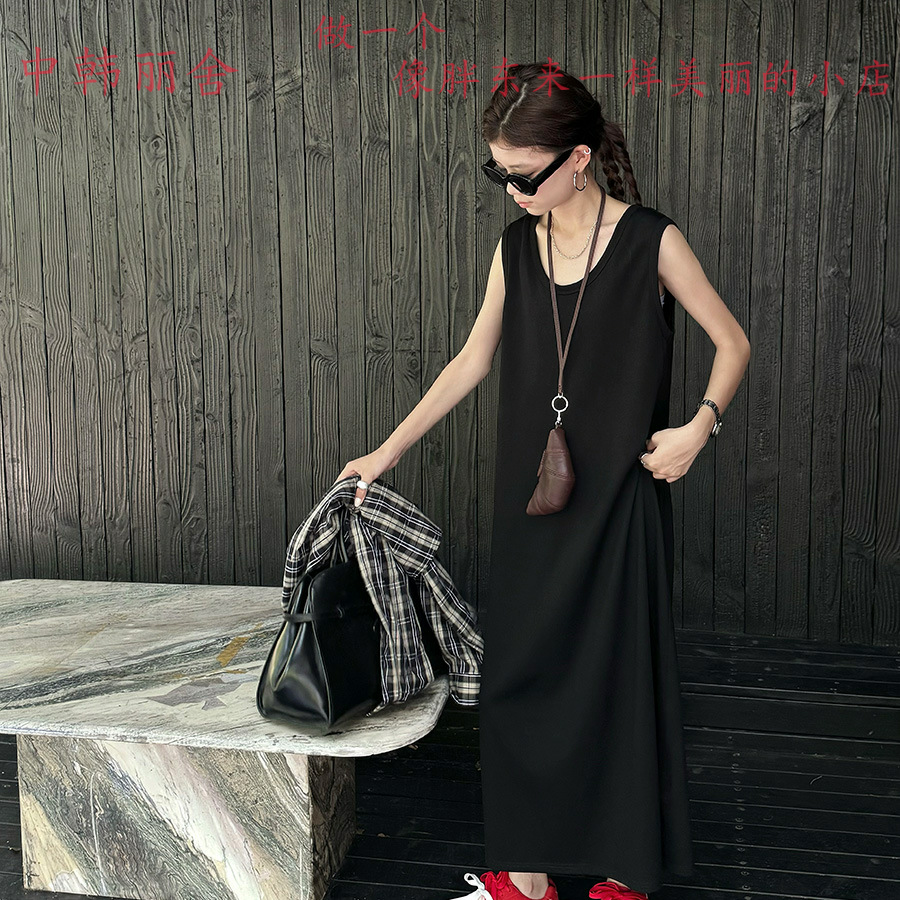 【反季促销】后背刺绣小心机背心裙女早韩版宽松百搭高克连衣裙纯