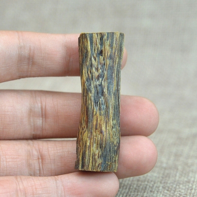 正华海南天然奇楠沉香淳化老料随型牌B文玩沉香牌挂件