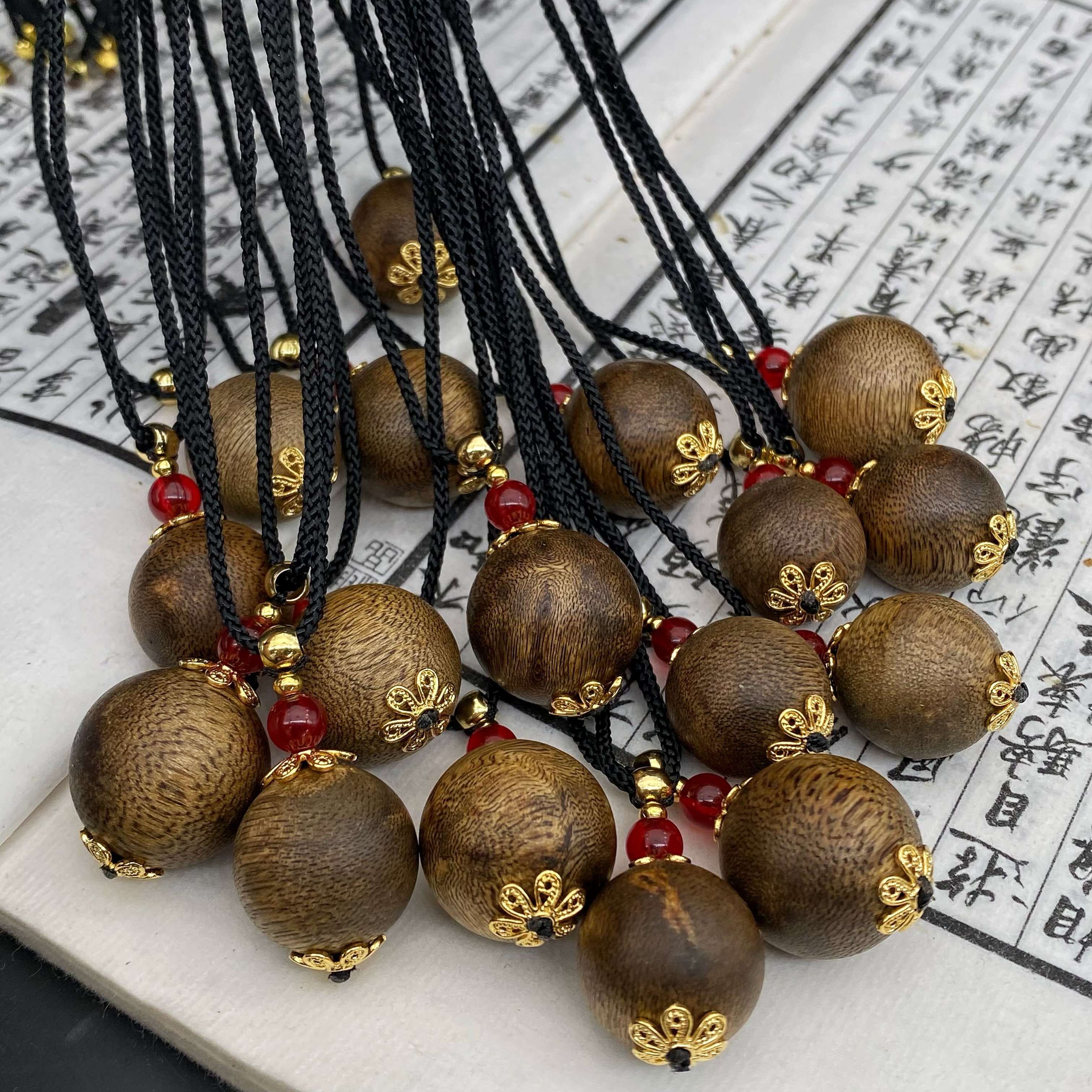 奇楠1.8珠子挂件 糖结棋楠沉香圆珠挂件/吊坠 生闻十足香韵浓郁