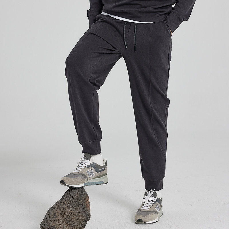 收留原创男士春季深灰色束脚裤抗皱运动裤微弹简洁通勤百搭长裤子