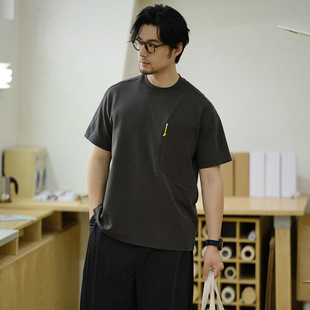 收留原创夏季男士深灰色口袋t恤圆领设计感高级感小众拼接短袖