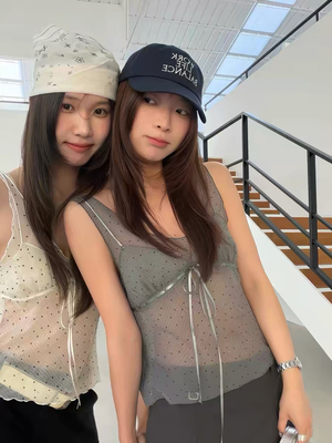 WAITMORE韩系波点系带薄款V领叠穿减龄显瘦透视吊带背心女5007