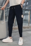 灰色
