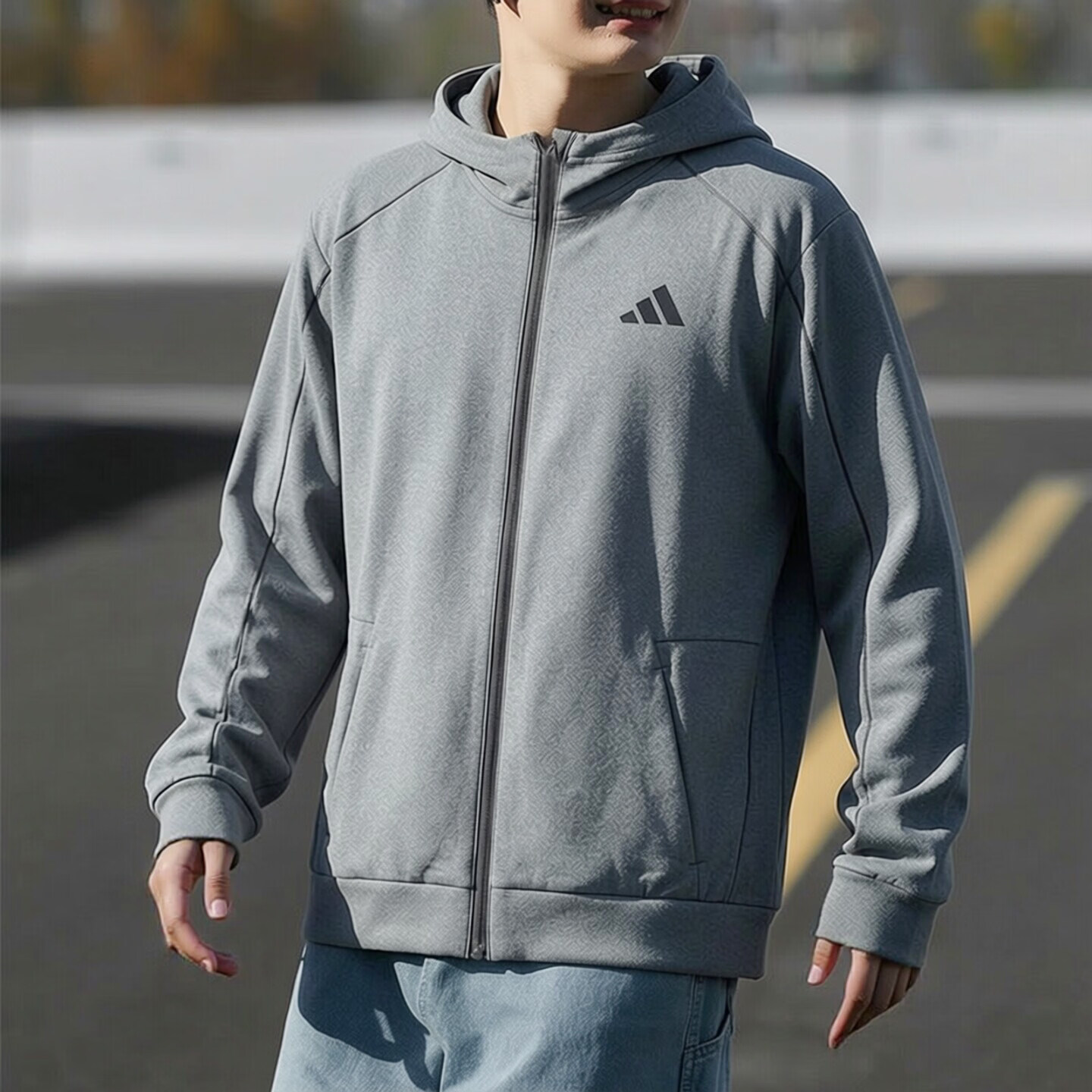 阿迪达斯男装正品灰色运动服休闲跑步防风夹克开衫针织连帽外套