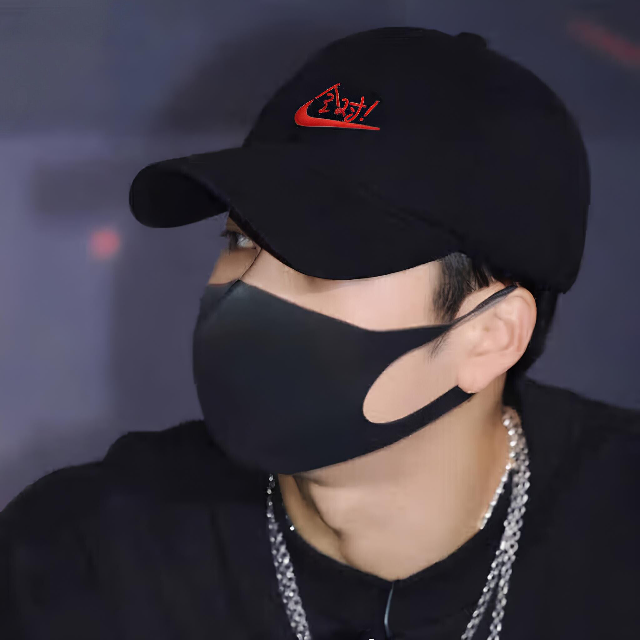 Nike耐克新款黑色刺绣logo棒球帽男女韩版鸭舌帽显脸小运动帽潮流