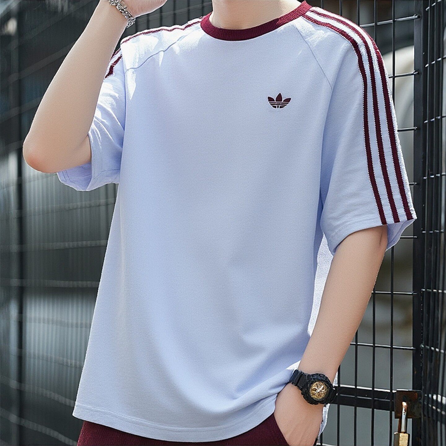 Adidas三叶草蓝色短袖男