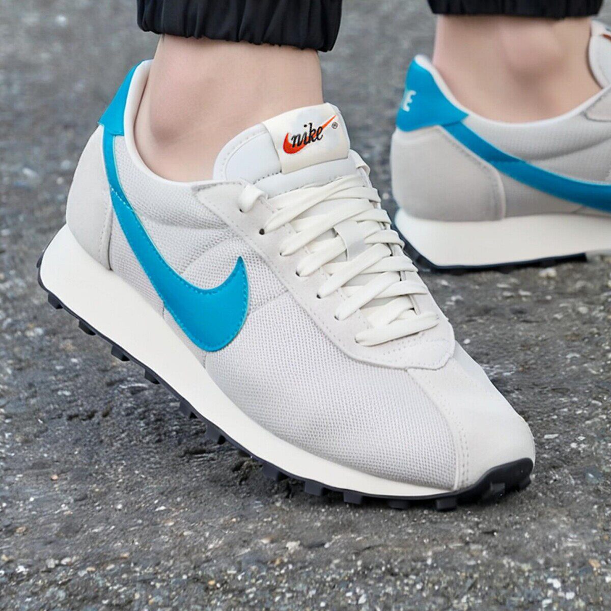 Nike耐克鞋子翻毛皮运动