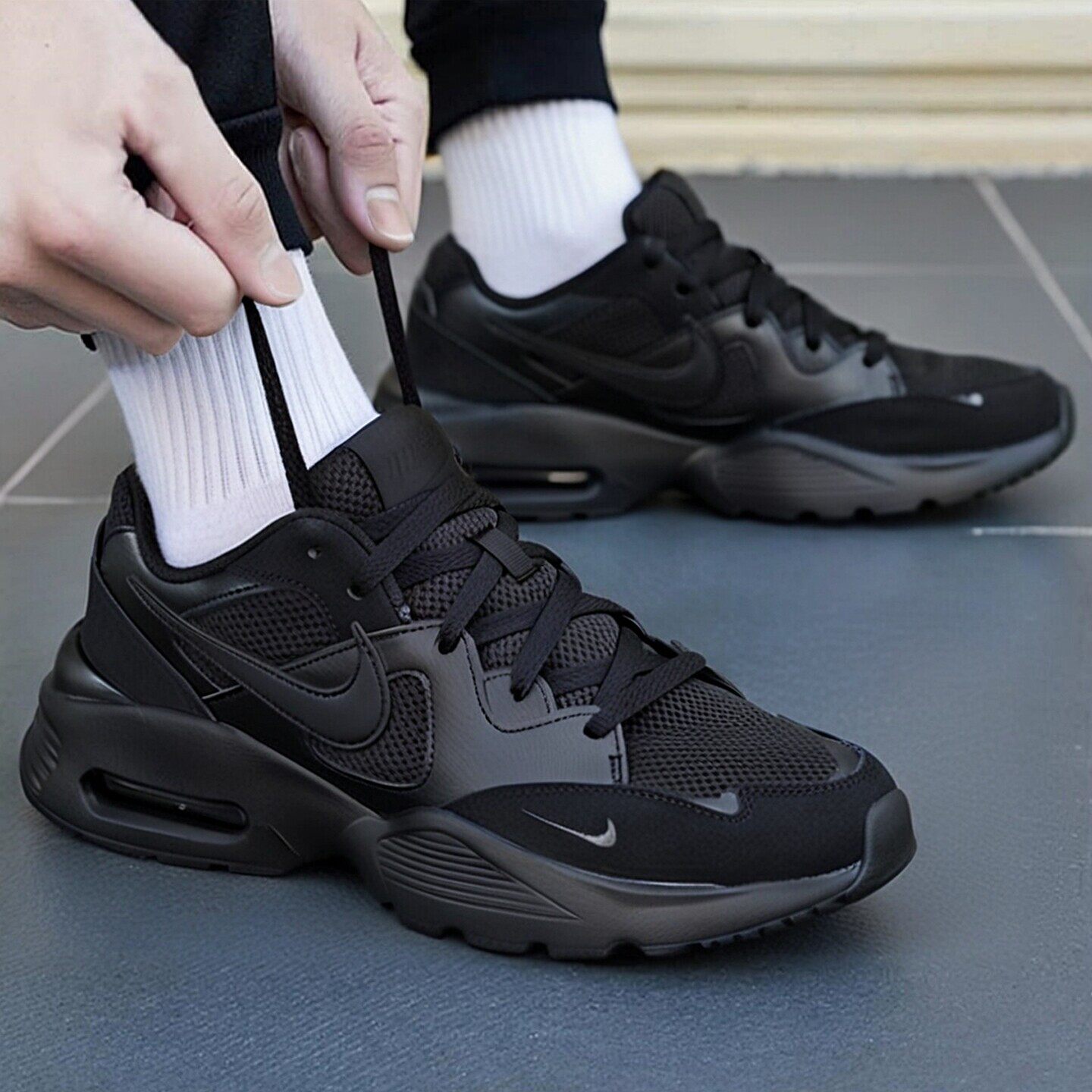 Nike耐克鞋子AIRMAX气垫