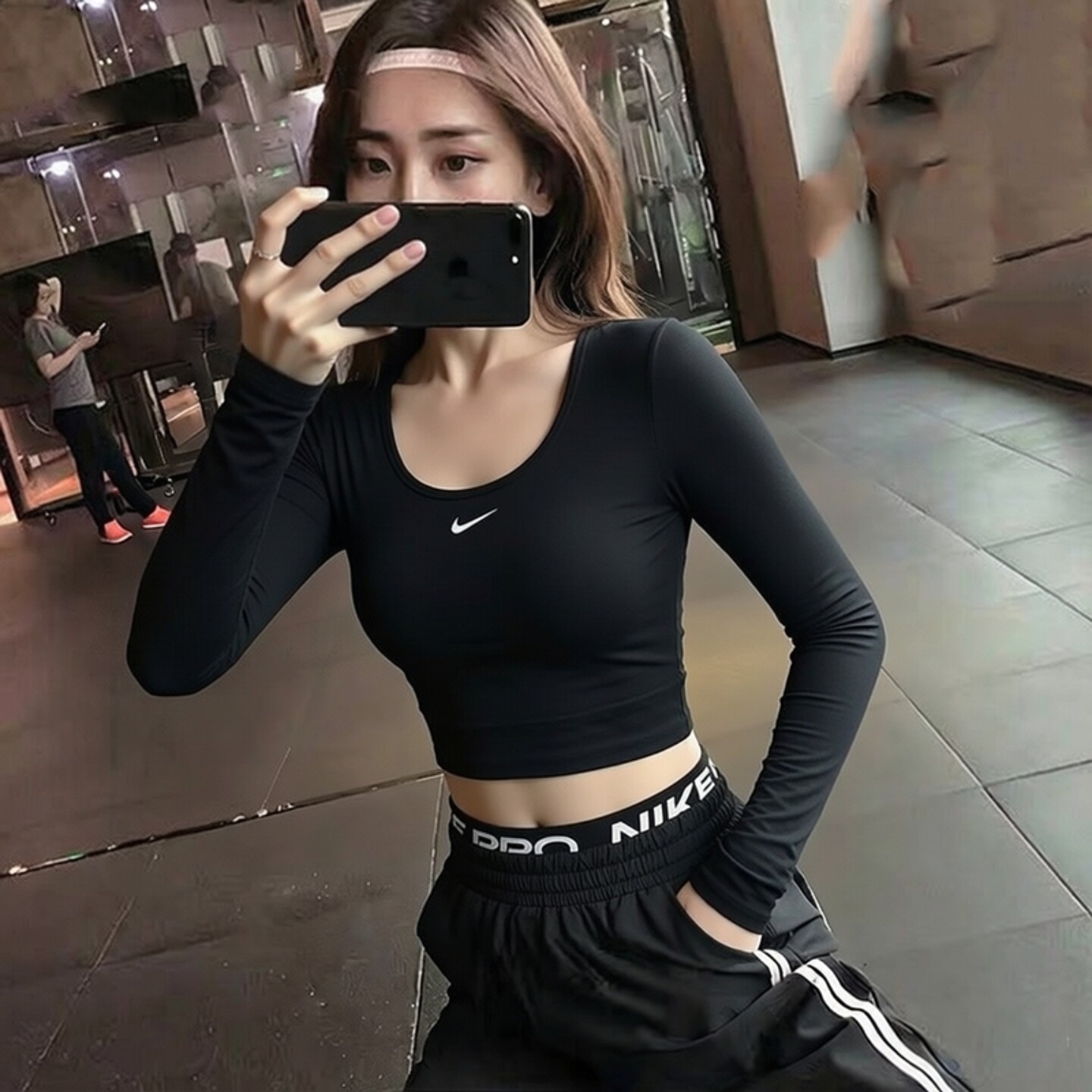 Nike耐克短款健身训练服速干薄款长袖T恤新款女子跑步运动服上衣
