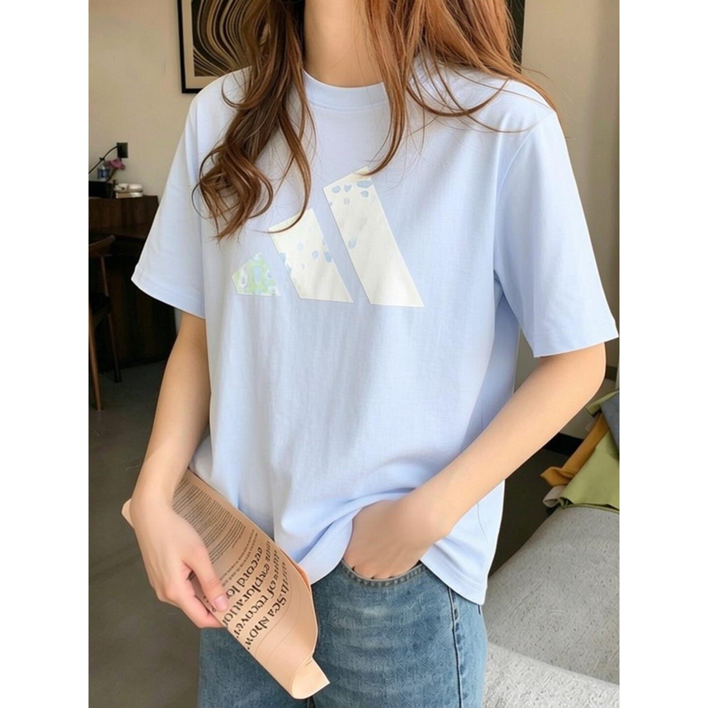 阿迪达斯短袖女夏季正品透气百搭跑步健身瑜伽女运动服蓝色棉T恤