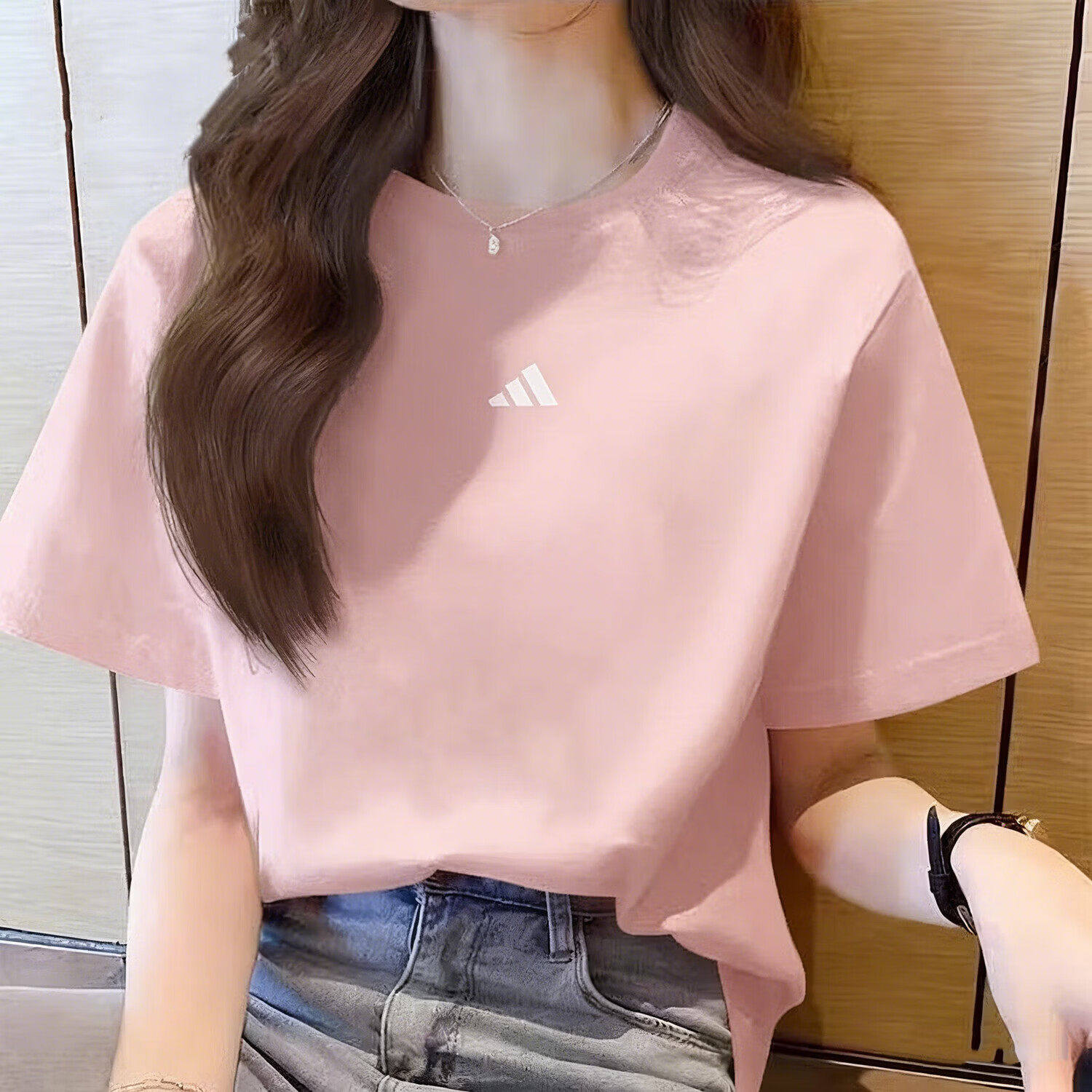 阿迪达斯粉色短袖女装半