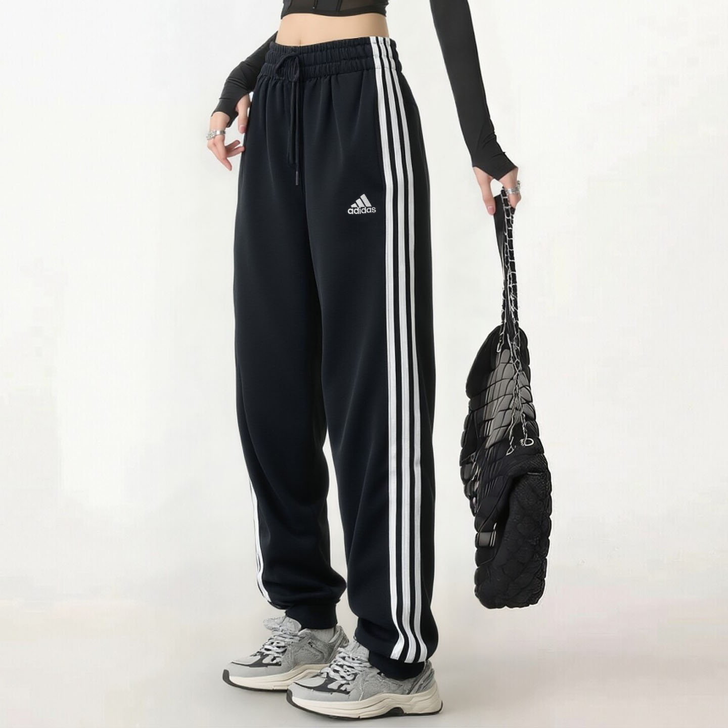 adidas阿迪达斯运动裤女秋季正品宽松三条纹束脚裤美式街舞女裤子