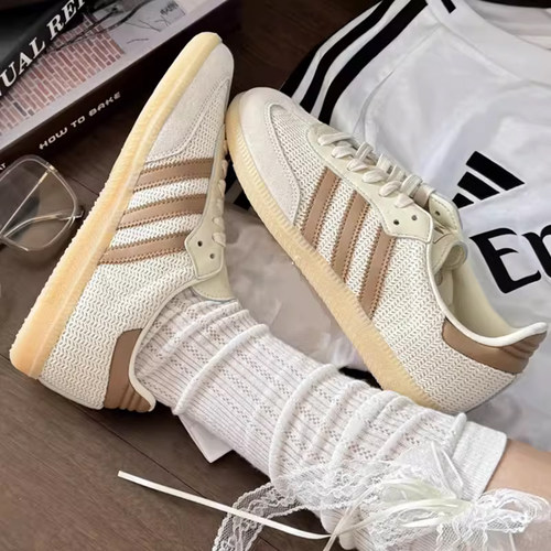 Adidas阿迪达斯女鞋正品2