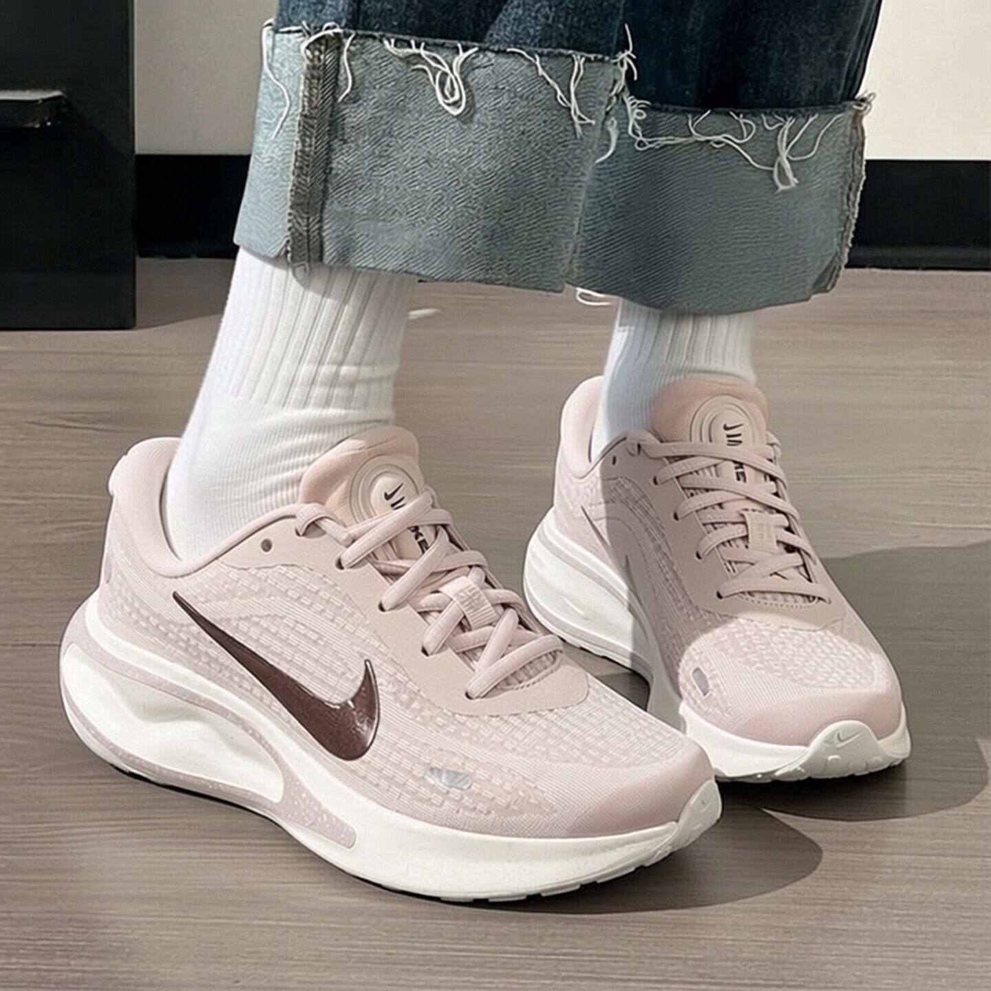 Nike耐克鞋子粉色女鞋夏