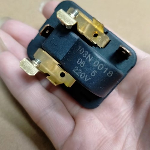 全新冰箱冰柜压缩机PTC启动器103N 0018过载保护继电器220V25Ω欧