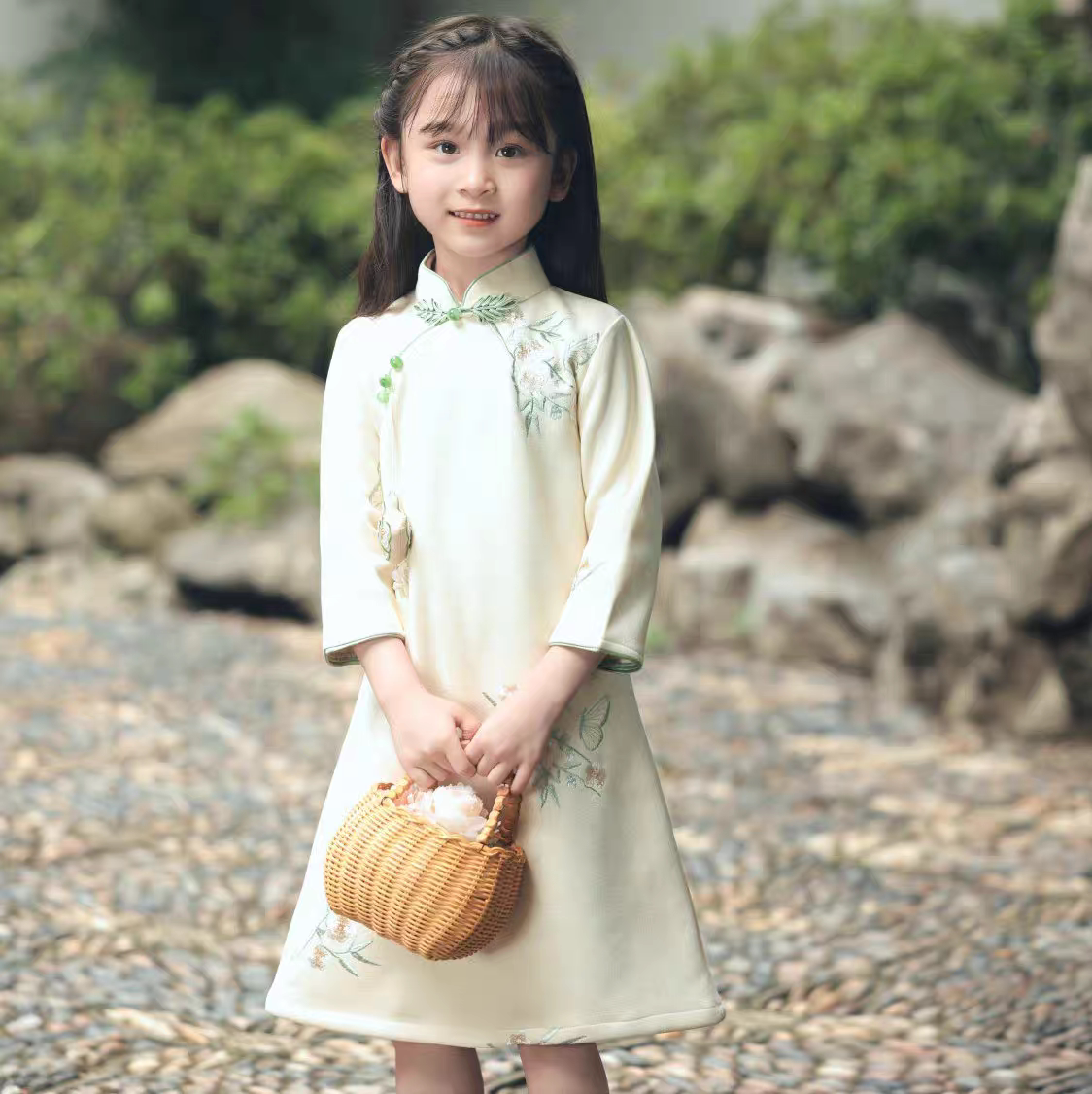 儿童旗袍春秋新款长袖民国风新中式改良女童连衣裙小女孩刺绣唐装