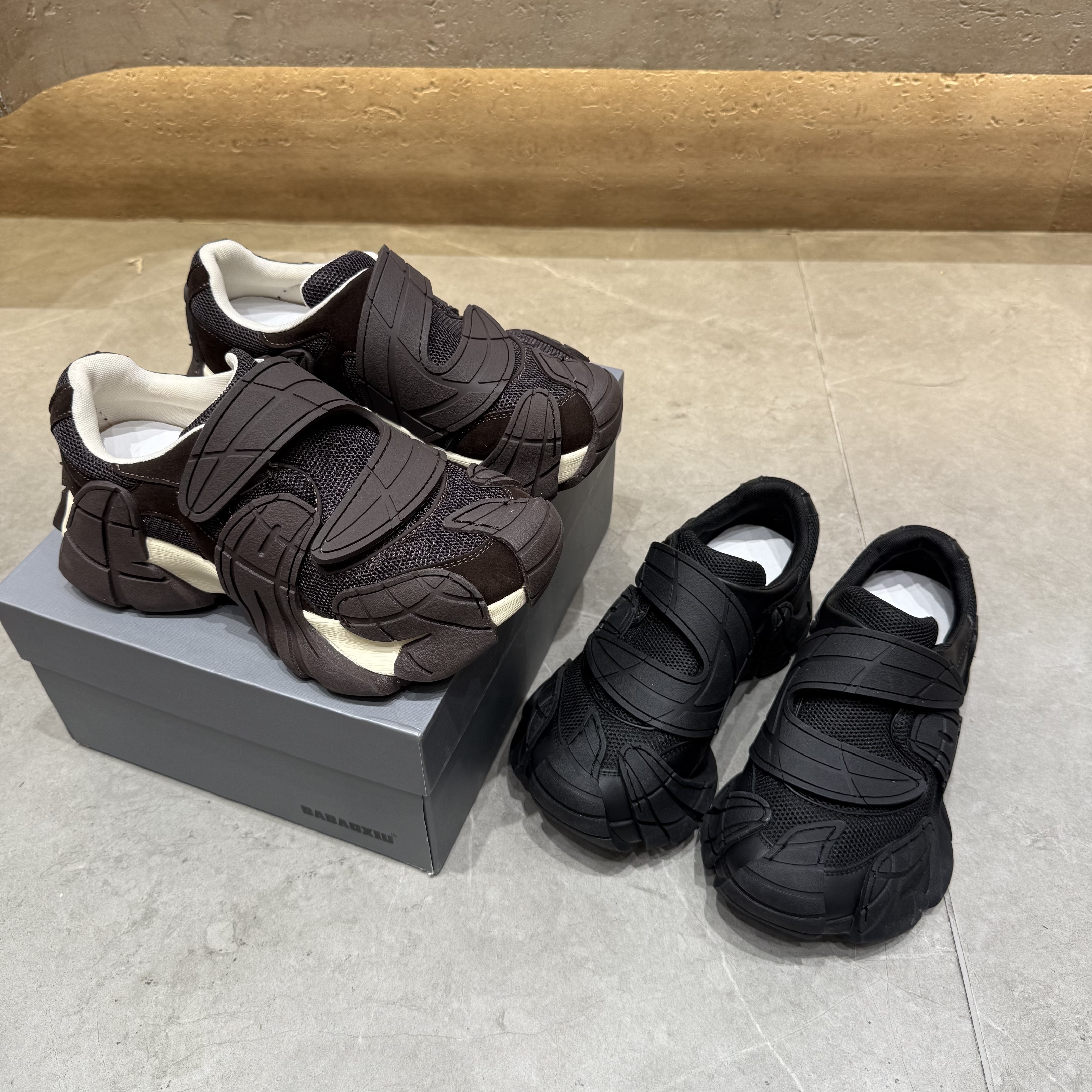 欧货八爪鱼底魔术贴老爹鞋女2025秋厚底增高小众休闲运动懒人鞋棉