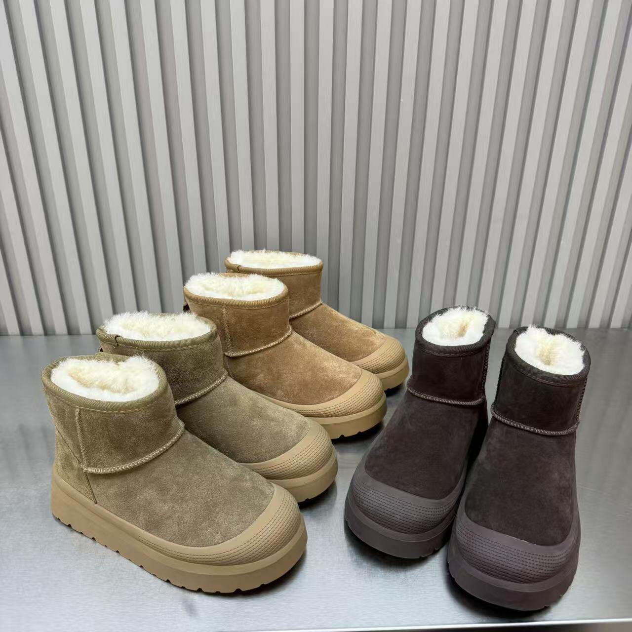 女士厚底加绒雪地靴2026冬季保暖短筒毛绒韩版加厚百搭时尚棉靴