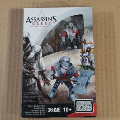 MEGA美高刺客信条系列CNG89波吉尼亚重甲士兵银甲战士兵人模型