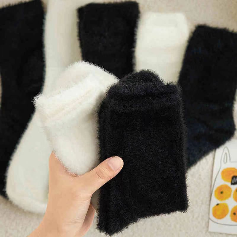 袜子女秋冬季中筒白色仿水貂绒