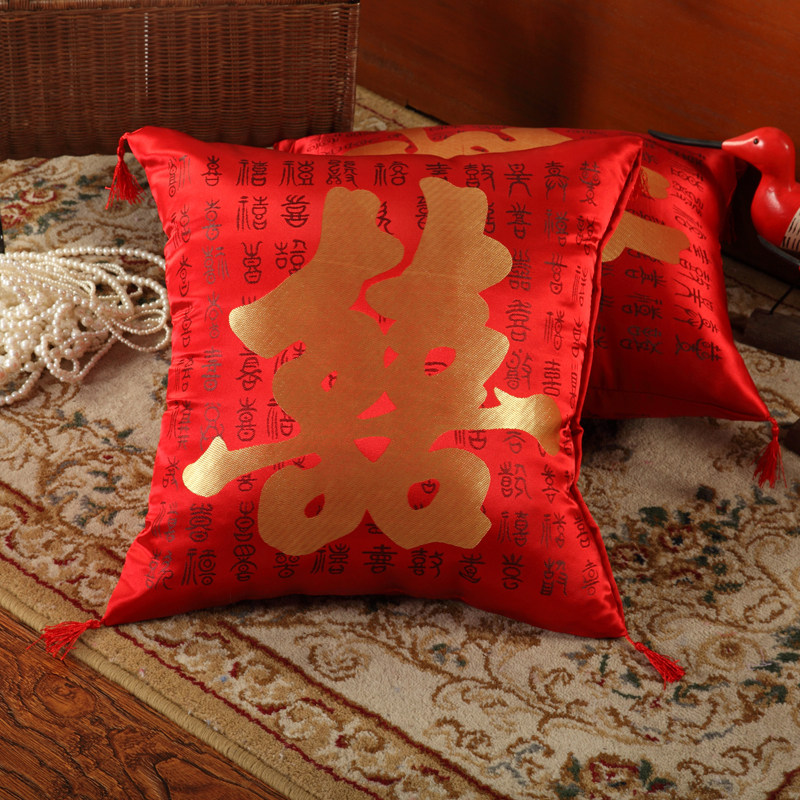 结婚抱枕婚庆用品红色靠垫刺绣喜字抱枕靠垫结婚沙发靠枕婚房装饰|msdalam kategori rumah Fabrik, bantal/bantal - dari Buy2taobao.com untuk memberikan perkhidmatan ejen Taobao profesional membeli