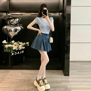 夏季新款清爽少女甜美天蓝针织衫复古港风时尚牛仔短裙气质两件套
