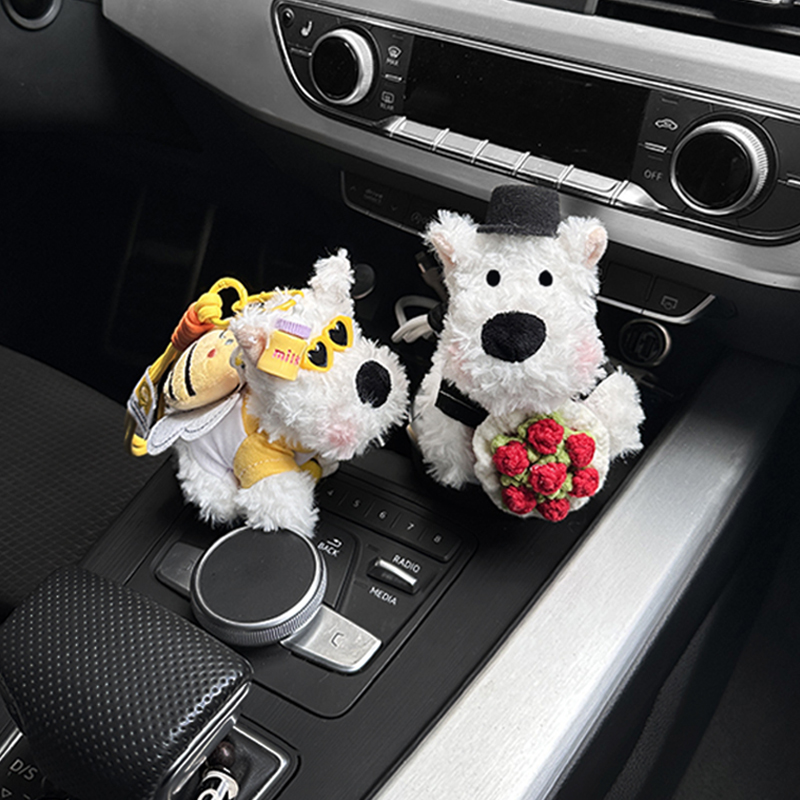 西高地毛绒手捧花背小蜜蜂包