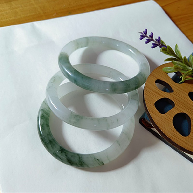 天山翠女士飘花手镯金丝玉玉镯