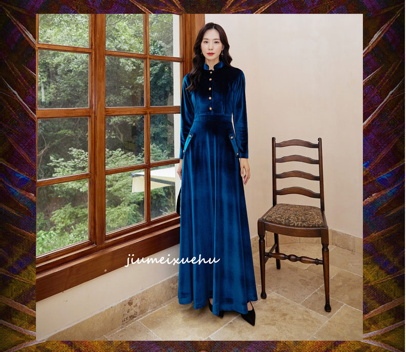 女士丝绒春秋长款连衣裙