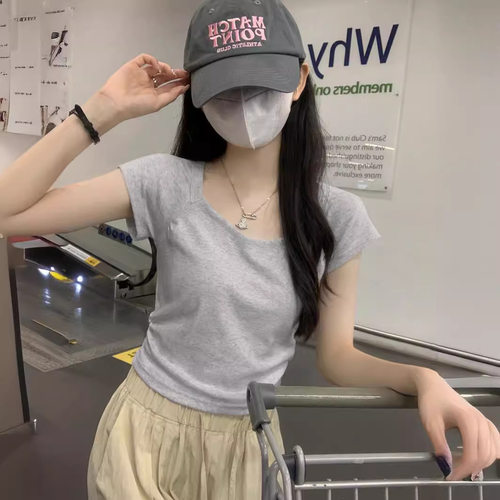 2024新款修身短袖t恤女装显瘦气质温柔夏季休闲百搭短款上衣服