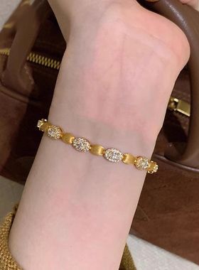 法式复古老钱风手工拉丝鸽子蛋高碳钻手链中古彩宝红刚玉手链女