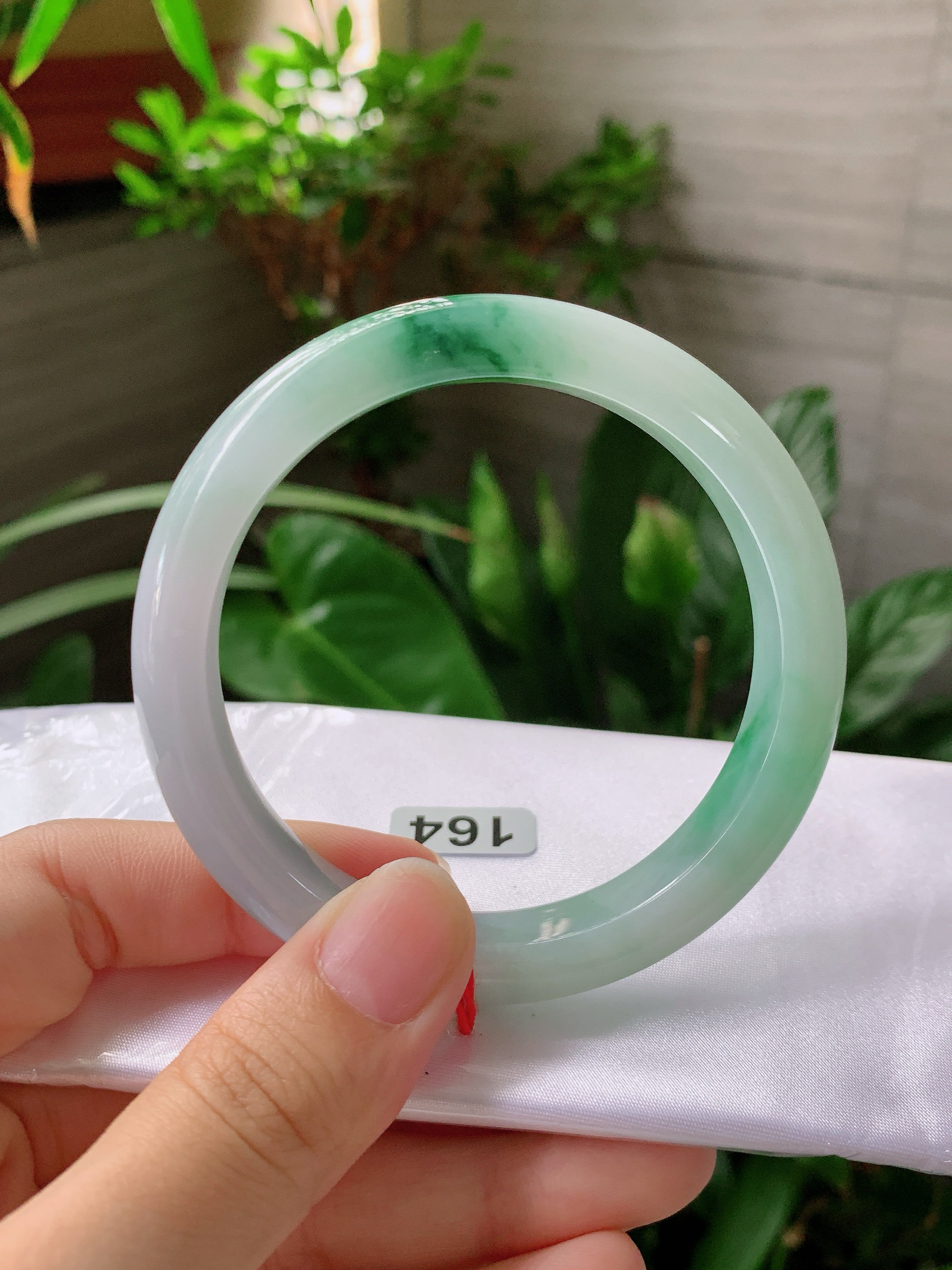 A货手镯61圈口冰糯种飘绿花正圈手镯种老肉细女款带证书