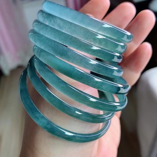 危地马拉A货翡翠手镯51到55圈口冰种蓝水正圈女款带证书  单个价
